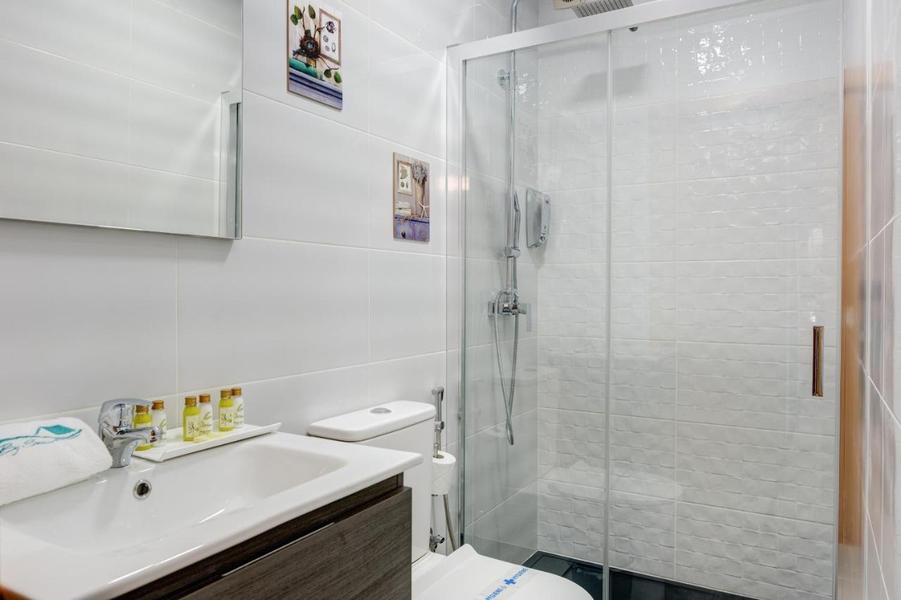 Villa Mamba By Seric,15' Walking To The Beach Torremolinos Buitenkant foto