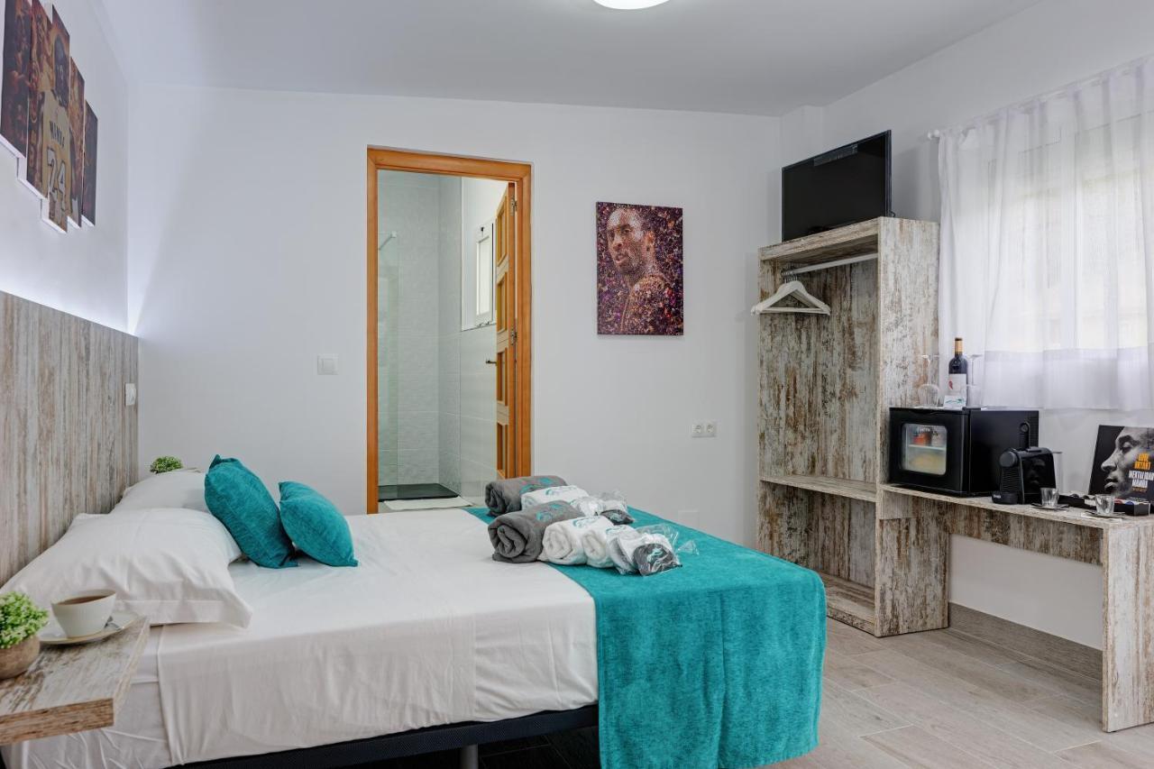 Villa Mamba By Seric,15' Walking To The Beach Torremolinos Buitenkant foto