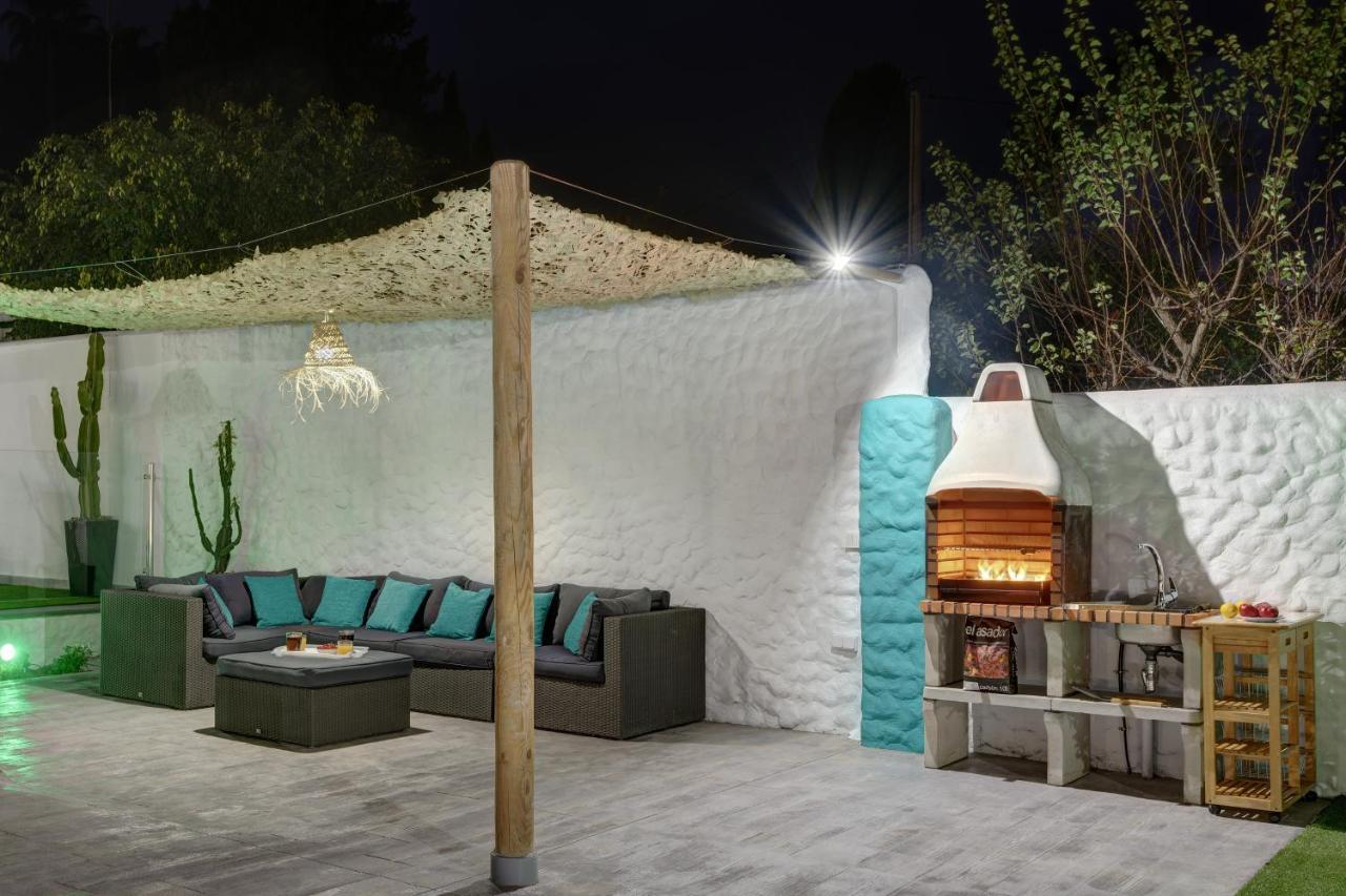 Villa Mamba By Seric,15' Walking To The Beach Torremolinos Buitenkant foto